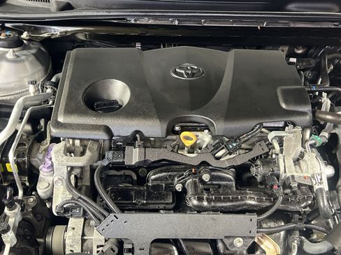 Used 2018 Toyota Camry XLE w/ Audio Package FWD image 30