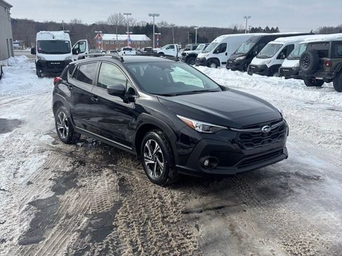 Used 2024 Subaru Crosstrek 2.0i Premium image 3