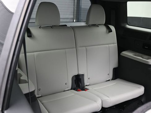 Used 2026 Hyundai Santa Fe SEL FWD image 36