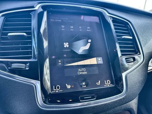 Used 2016 Volvo XC90 T6 Momentum w/ Momentum Plus Package image 26