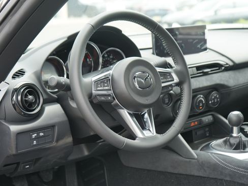 New 2026 MAZDA MX-5 Miata Club w/ Brembo/BBS Recaro Package RWD image 13