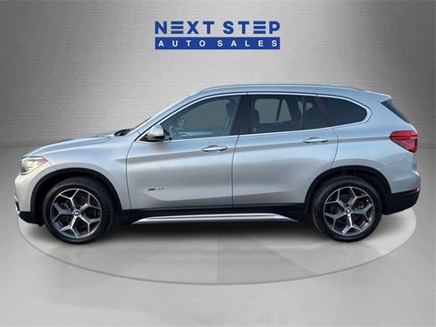 Used 2017 BMW X1 xDrive28i w/ Driving Assistance Package image 4