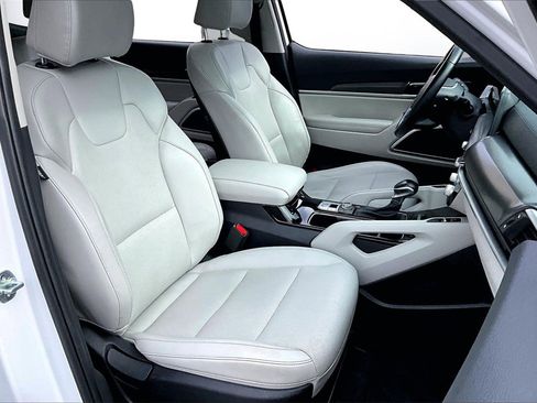 Used 2023 Kia Telluride S w/ S Sunroof Package image 24