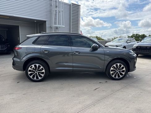 New 2026 Audi Q3 quattro 2.0T AWD/4WD image 4