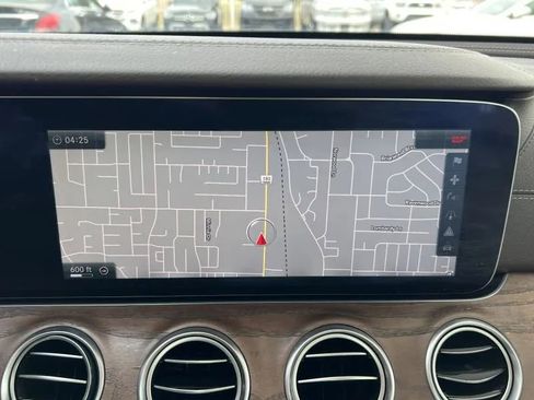 Used 2017 Mercedes-Benz E 300 image 32
