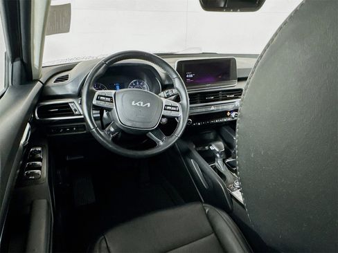 Used 2022 Kia Telluride LX image 17