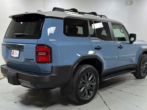 Certified 2025 Toyota Land Cruiser image 5