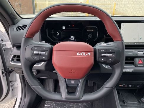 New 2025 Kia K4 GT-Line w/ GT-Line Premium Package image 18