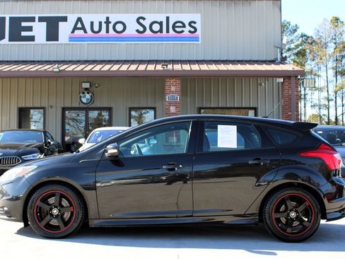 Used 2013 Ford Focus ST image 4