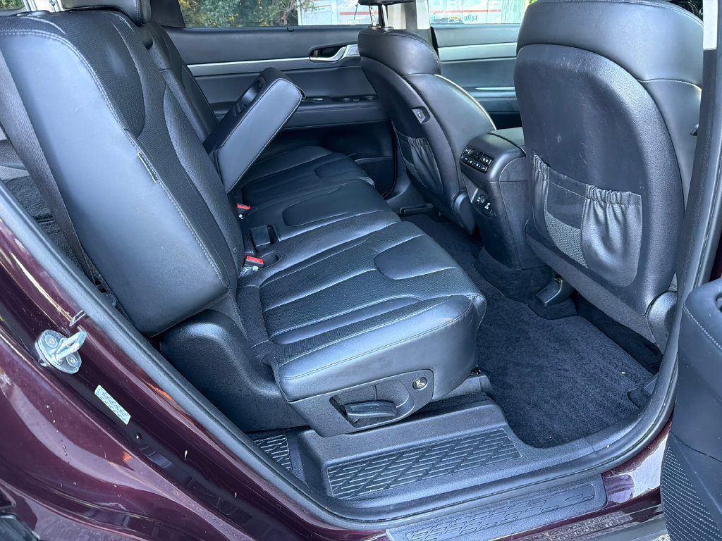 Used 2023 Hyundai Palisade SEL FWD image 15