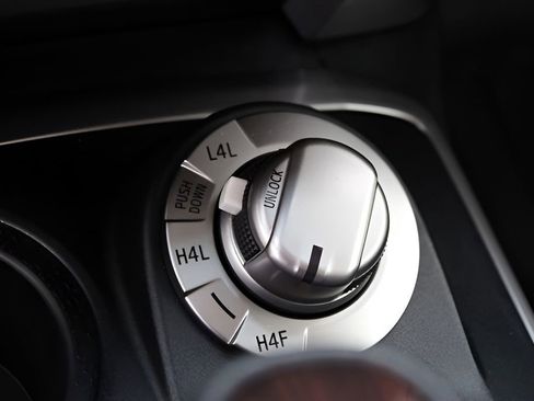 Certified 2024 Toyota 4Runner Limited AWD/4WD image 18