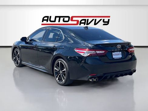 Used 2020 Toyota Camry XSE FWD image 5