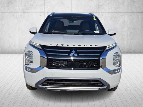 New 2026 Mitsubishi Outlander SEL image 2