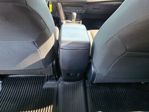 Used 2018 Toyota RAV4 LE w/ All Weather Liner Package AWD/4WD image 19