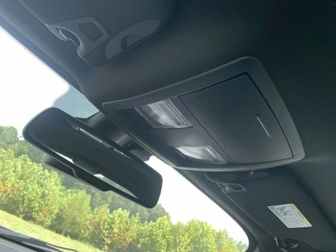 Used 2019 Dodge Challenger SXT RWD image 19