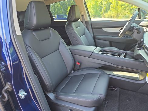 New 2025 Nissan Murano SL image 14