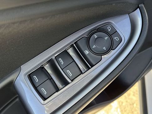 Used 2022 Chevrolet Malibu LT image 24