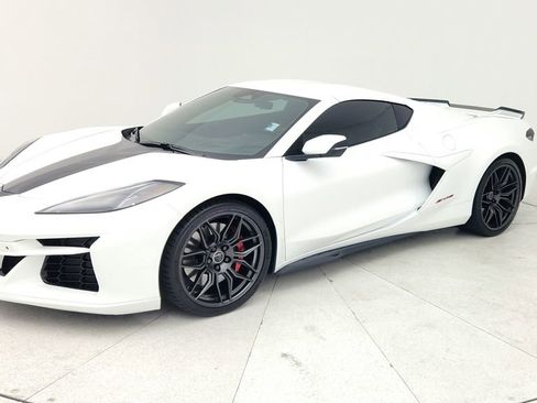 Used 2024 Chevrolet Corvette Z06 image 4