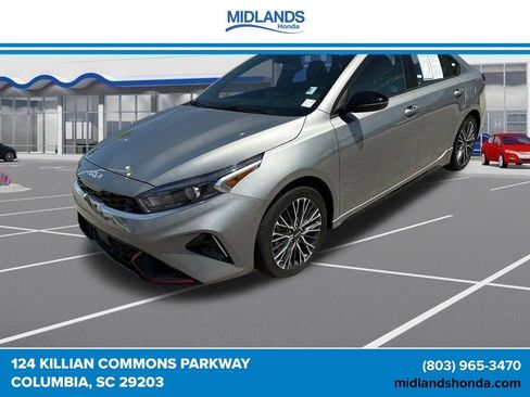 Used 2024 Kia Forte GT-Line w/ GT-Line Premium Package FWD image 3