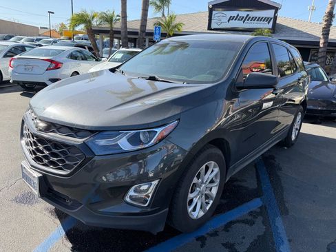 Used 2021 Chevrolet Equinox LS w/ LPO, Blackout Package FWD image 3