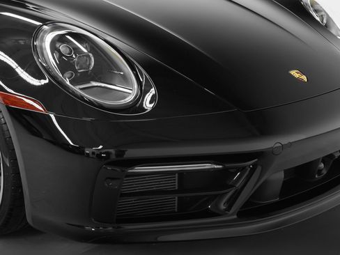 Certified 2021 Porsche 911 Carrera 4S image 19