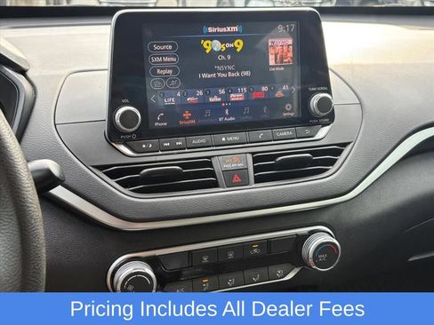 Used 2021 Nissan Altima 2.5 SV FWD image 12