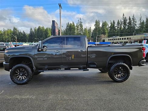 Used 2022 Chevrolet Silverado 3500 High Country w/ Z71 Off-Road Package image 2