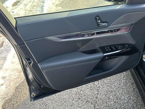 Used 2026 BMW 740i xDrive image 23