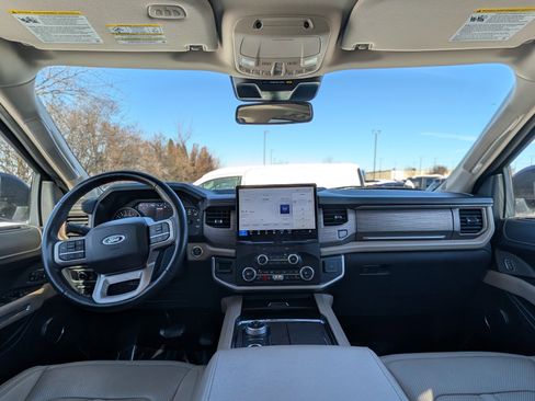 Used 2024 Ford Expedition Max Limited image 13