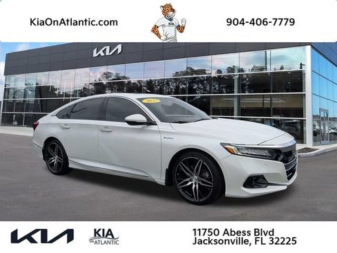 Used 2022 Honda Accord Touring image 1