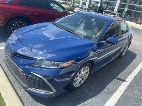 Used 2023 Toyota Camry LE image 1