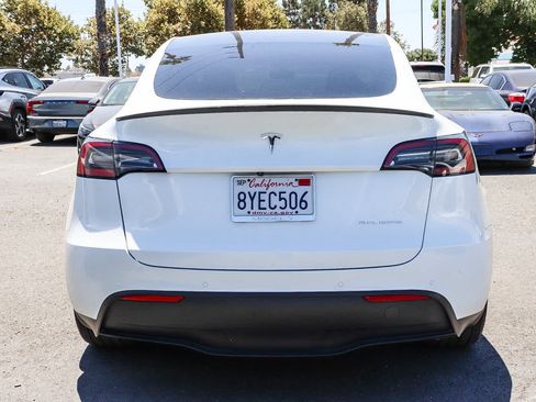 Used 2021 Tesla Model Y Performance AWD/4WD image 8