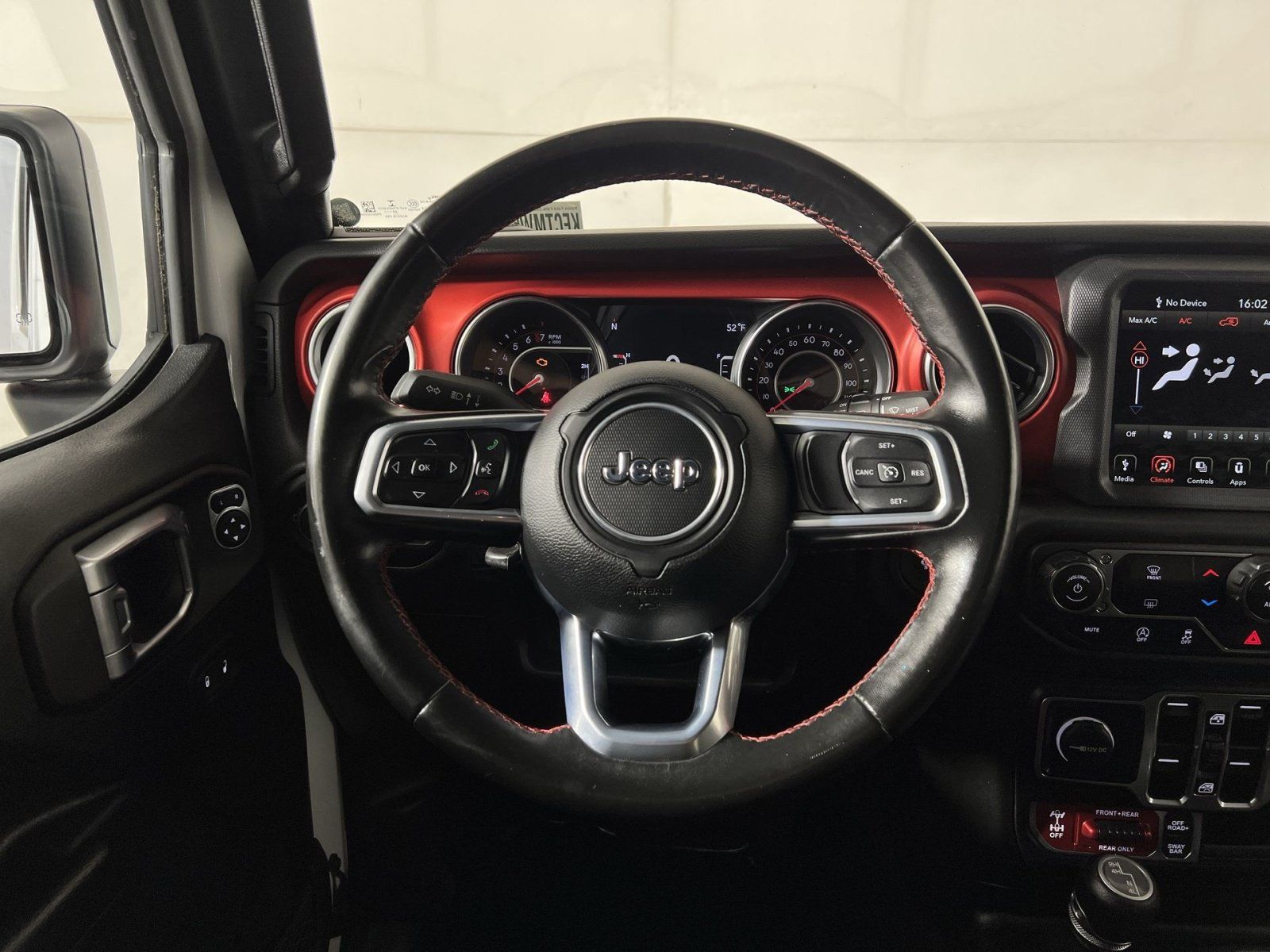 Used 2021 Jeep Wrangler Unlimited Rubicon AWD/4WD image 16