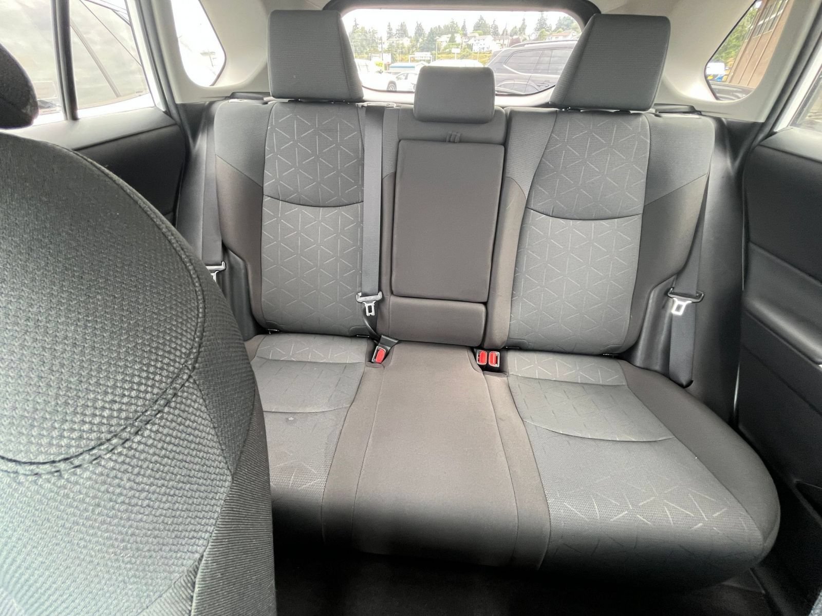 Used 2025 Toyota RAV4 XLE w/ Convenience Package AWD/4WD image 39