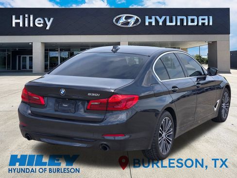 Used 2020 BMW 530i w/ Premium Package RWD image 4