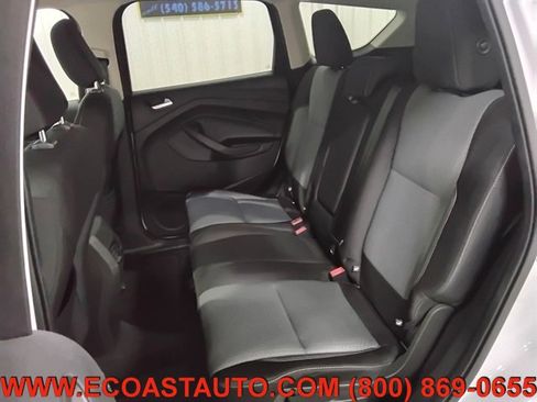 Used 2019 Ford Escape SE image 13