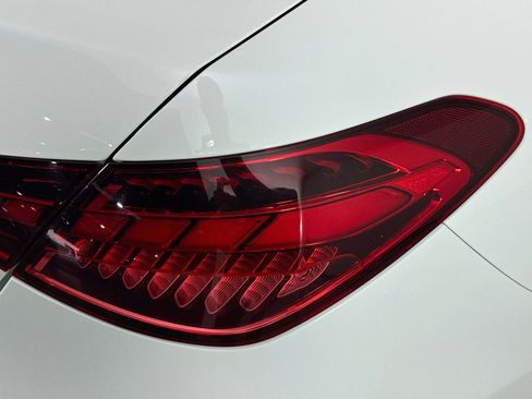 Used 2024 Mercedes-Benz C 300 Sedan image 31