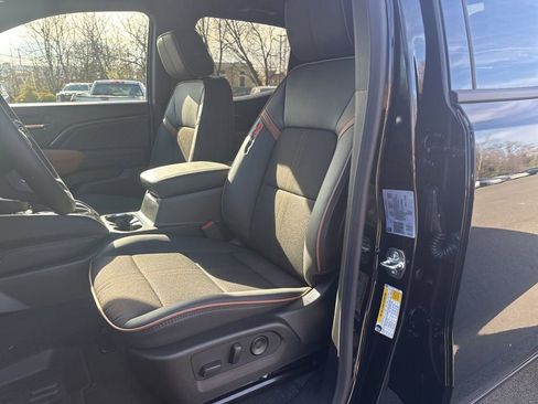 New 2026 GMC Canyon AT4 image 10