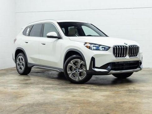 Used 2025 BMW X1 xDrive28i AWD/4WD image 4