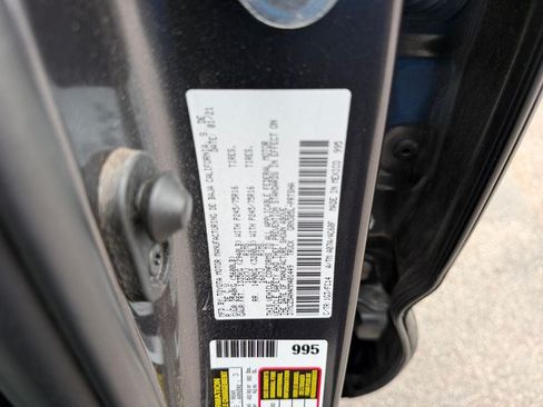 Used 2021 Toyota Tacoma SR5 AWD/4WD image 28
