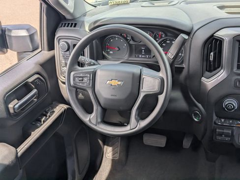 Used 2025 Chevrolet Silverado 2500 Custom w/ Custom Value Package image 16