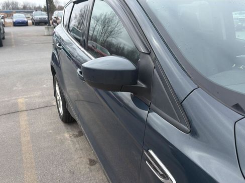 Used 2019 Ford Escape SE image 5