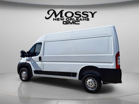 Used 2022 RAM ProMaster 2500 w/ Premium Convenience Group image 7