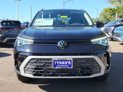 New 2025 Volkswagen Taos SE image 7