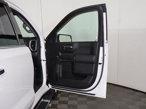 Used 2019 Chevrolet Silverado 1500 LTZ w/ LTZ Convenience Package AWD/4WD image 19