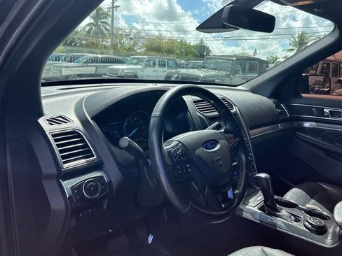 Used 2019 Ford Explorer Sport w/ Equipment Group 401A image 10