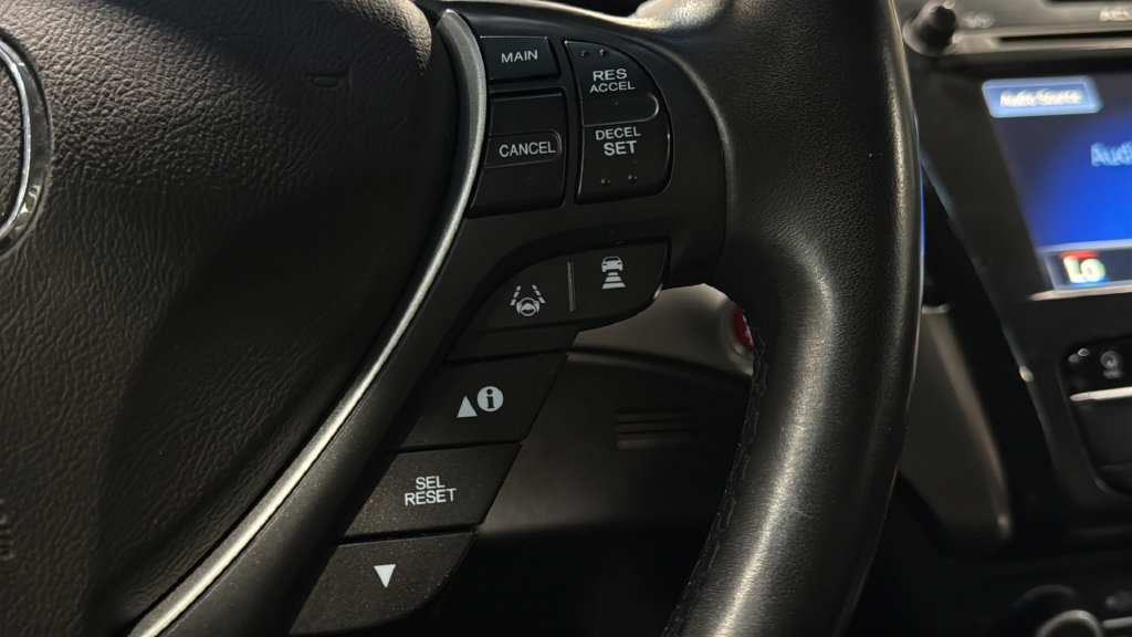 Used 2017 Acura ILX w/ Premium Package FWD image 24