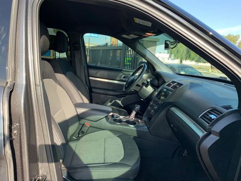 Used 2019 Ford Explorer XLT w/ Equipment Group 201A AWD/4WD image 16
