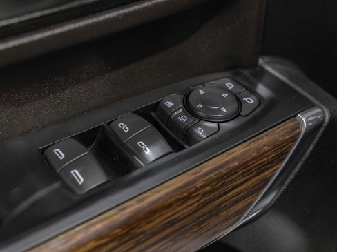 Used 2022 Chevrolet Silverado 3500 High Country image 44