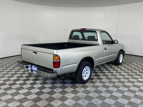 Used 2000 Toyota Tacoma 2WD Regular Cab image 19